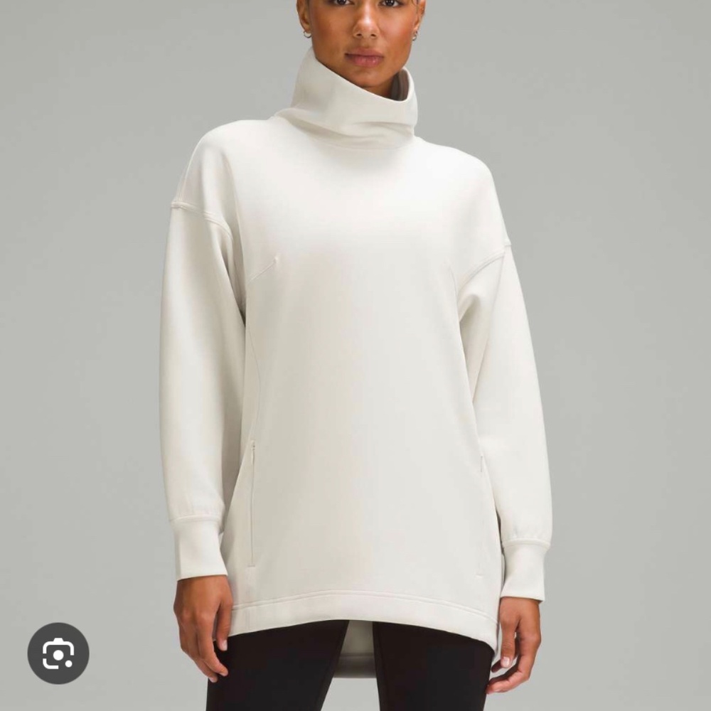 Lululemon athletica Model blend turtleneck tunic bone color cream/white/gray sz4